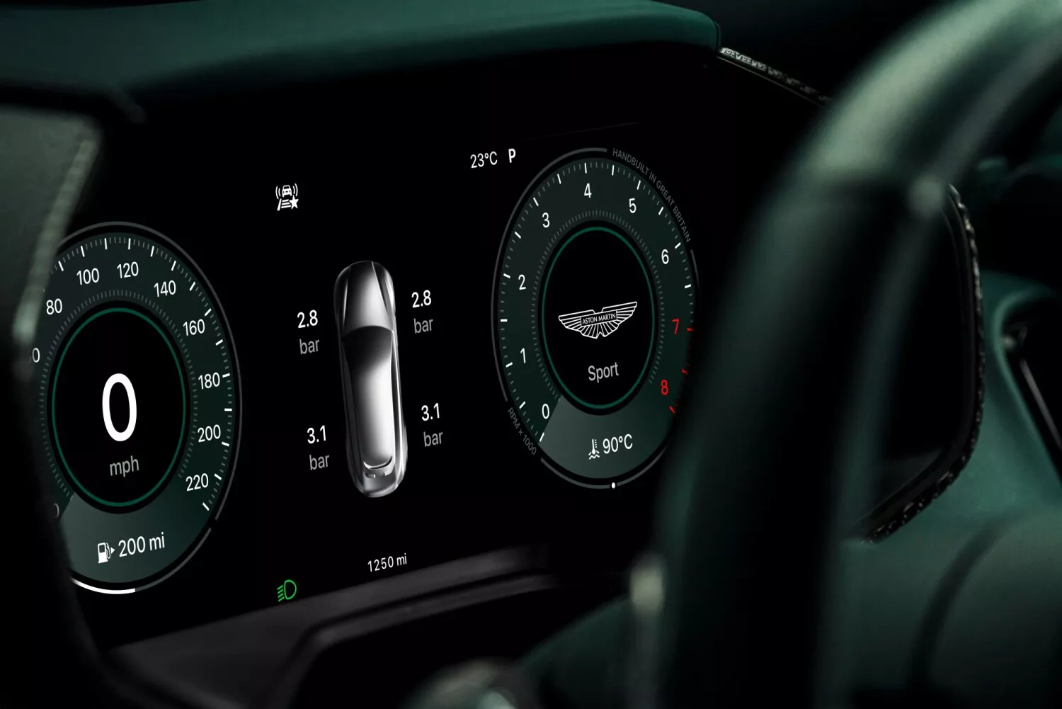 Aston Martin_Apple CarPlay Ultra_05