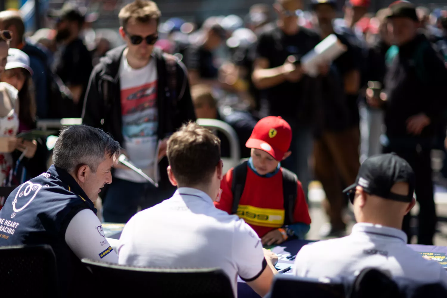 Autograph session 2
